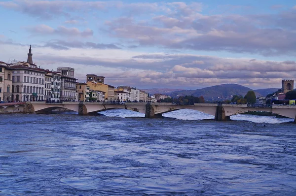 Talya Floransa Daki Arno Nehri — Stok fotoğraf