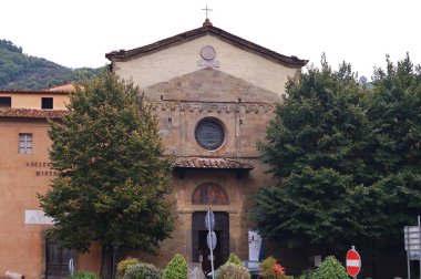 Pescia, Tuscany, İtalya 'daki Saint Francis Kilisesi cephesi