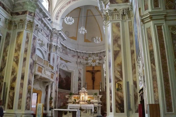 意大利托斯卡纳Pescia San Francesco Paola会址教堂内部 — 图库照片
