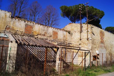 İtalya 'nın Floransa kentindeki San Salvi akıl hastanesinde inşaat
