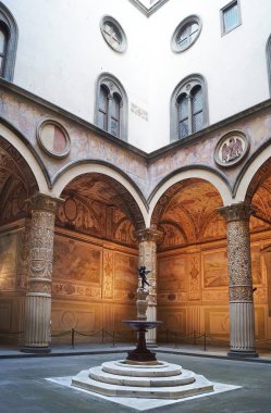 Palazzo Vecchio 'nun ilk avlusu, Floransa, İtalya