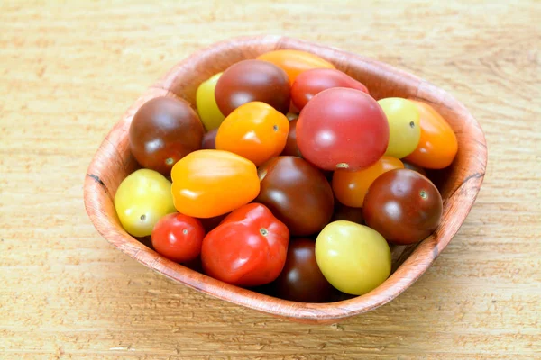 Tomates cereja — Fotografia de Stock