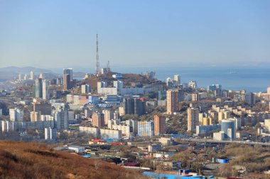 Holodilnik tepesinden Vladivostok şehrinin panoraması..