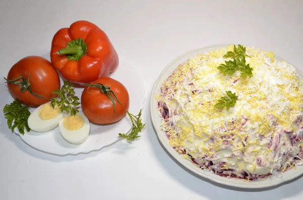 Home Cooking Delicious Food White Background Plate Salad Herring Fur — 스톡 사진