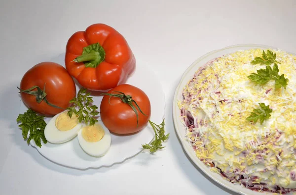 Home Cooking Delicious Food White Background Plate Salad Herring Fur — 스톡 사진
