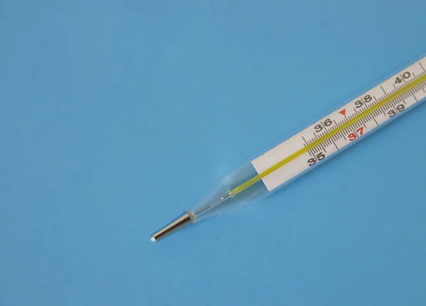 Medicine Healthcareon Blue Background Glass Thermometer Measuring Temperature Persons Body — 스톡 사진