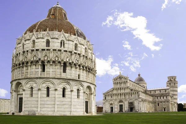 Piazza del Duomo, Eğik Kule, Pisa, İtalya