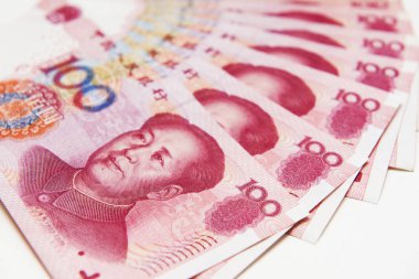 Çin 100 renminbi reçetelerinin yığılmış, yakın çekim