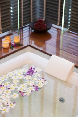 Spa Oda Jakuzi küvet