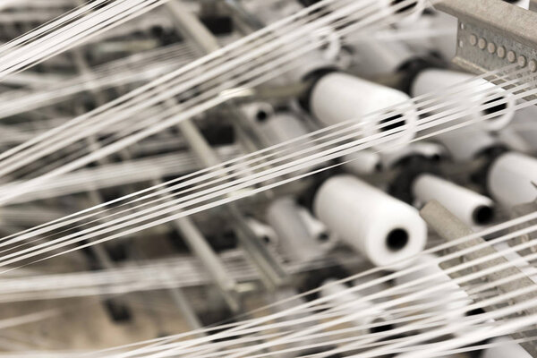 Process of rolling plastic fiber for plastic sack