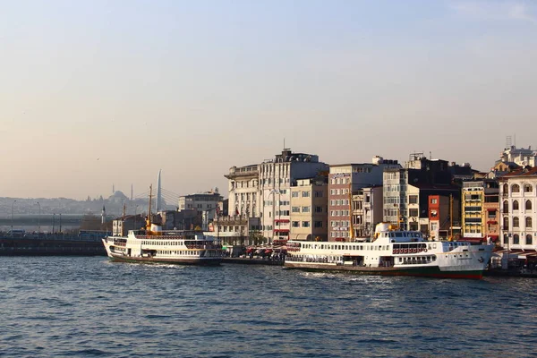 Istanbul Karakoy Pohled Lodi — Stock fotografie