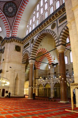 Osmanlı Camii 'nin içinden görüntü