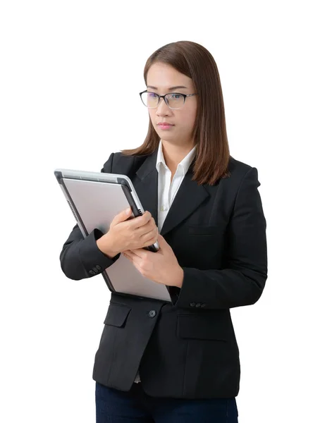 Jeune femme d'affaires tenant une tablette — Photo
