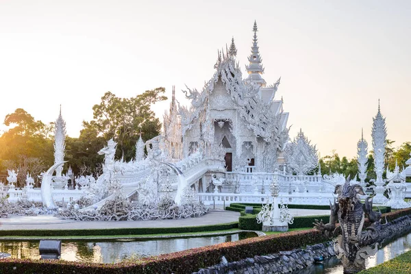 Wat Rong Khun, Chiangrai, Tailândia — Fotografia de Stock