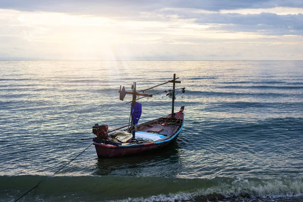 Small fishing boats in the sea Hua Hin , Thailand — Stock Photo, Image