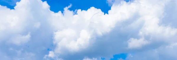 Blue sky with cloud — Stock Photo, Image