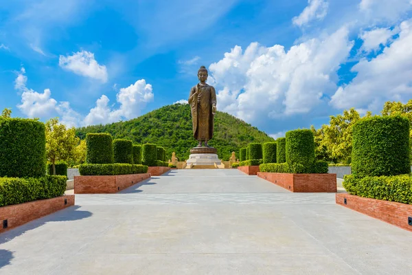 Statues of Buddha at Wat Thipsukhontharam,Kanchanaburi province, — Stock Photo, Image