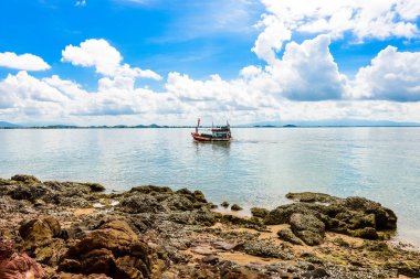Plaja pembe sto yakın pembe taş (Arkose, Arkosic kumtaşı)