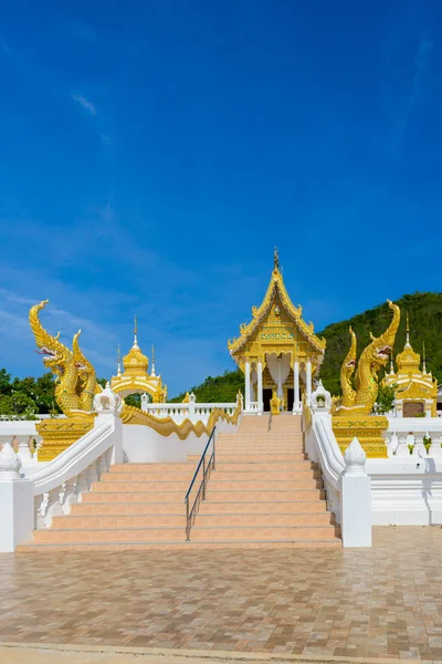 Świątynia Wat Thipsukhontharam, Prowincja Kanchanaburi, Tajlandia — Zdjęcie stockowe