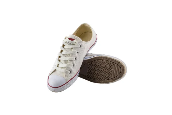 Sneakers bianche isolate su sfondo bianco — Foto Stock