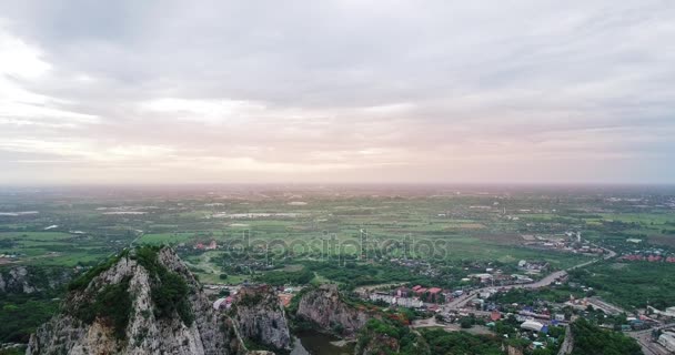 Khao Ngu Stone Park at Ratchabri, Thailand — Stock Video