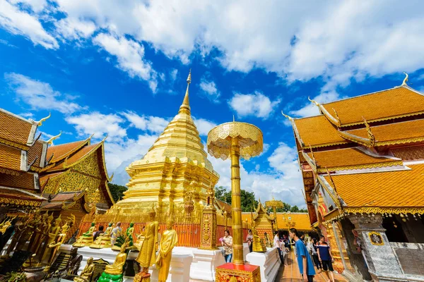 Wat Phra bu DOI Suthep 1385 kurulan tapınak büyük bir l.