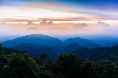 Mon Sone View Point, Doi Pha Hom Pok Milli Parkı, Angkhang mou