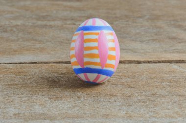 Renkli el yapımı Paskalya yumurtaları