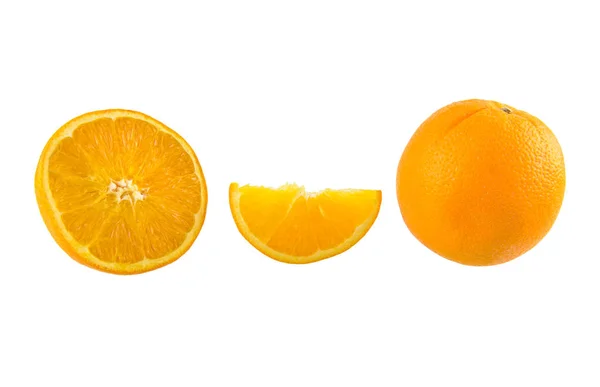 Csendélet fél crescent, tele friss narancs gyümölcs fehér főleg CIG — Stock Fotó