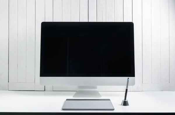 Sfondo sul posto di lavoro per i progettisti con schermo bianco bianco bianco moder — Foto Stock