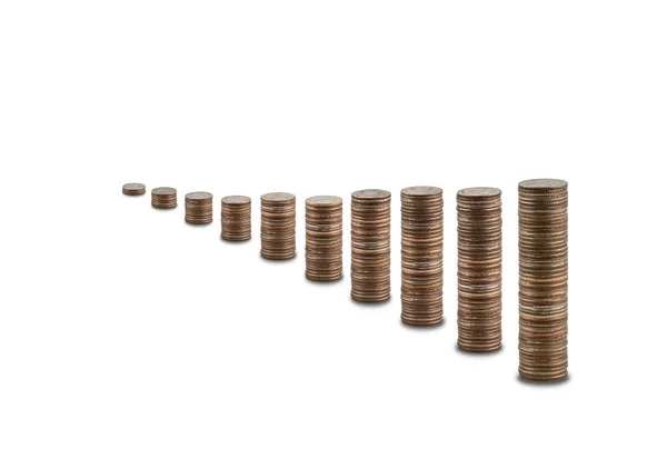 Pilhas de moedas como um gráfico isolado no fundo branco — Fotografia de Stock