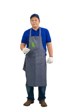 Apron ve koruyucu eldiven ile mavi gömlek Asyalı işçi adam 