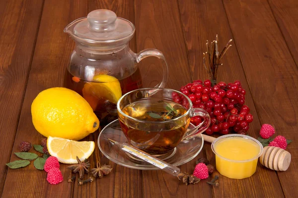Hot Tea Honey Medicinal Plants Colds Background Wooden Table — Stok fotoğraf