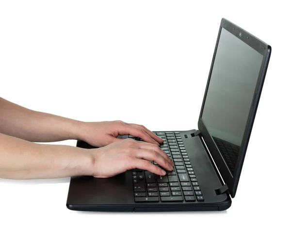 Mani umane sulla tastiera del computer isolate su bianco — Foto Stock