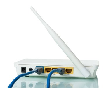 Lan 'a bağlı Wifi yönlendirici, beyaz üzerinde izole