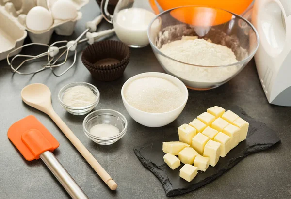 Conjunto Productos Para Preparación Galletas Mezclador Superficie Trabajo Gris —  Fotos de Stock