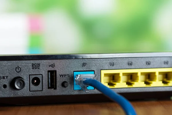 Πίσω Πάνελ Του Router Πρίζες Για Σύνδεση Καλωδίου Δικτύου Close — Φωτογραφία Αρχείου