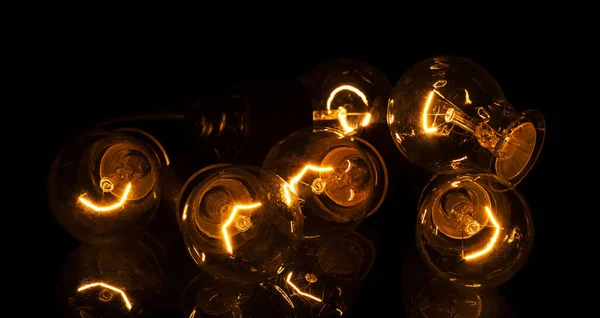 Lampy Żarowe Pracy Izolowane Czarnym Tle — Zdjęcie stockowe