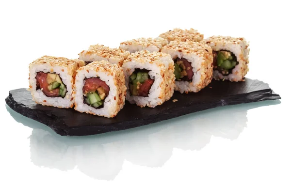 Sushi Rolki Rozmieszczone Specjalnej Czarnej Płycie Izolowane Białym Tle — Zdjęcie stockowe