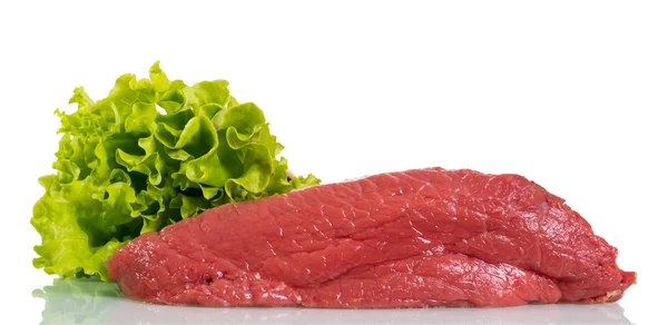 Stück Kalbsfilet Und Salatblätter Isoliert Auf Weißem Hintergrund — Stockfoto