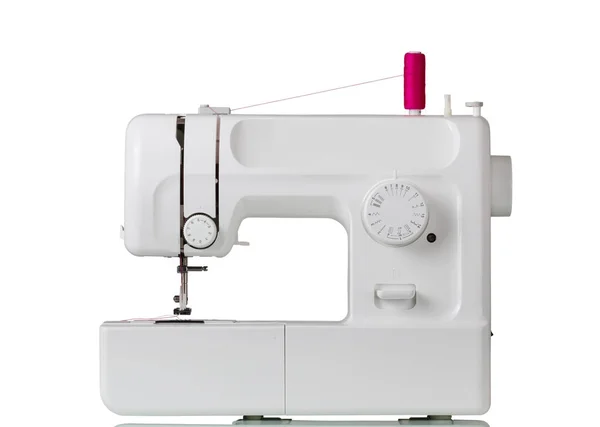 Сучасна Багатофункціональна Швейна Машина Ізольована Білому Тлі — стокове фото