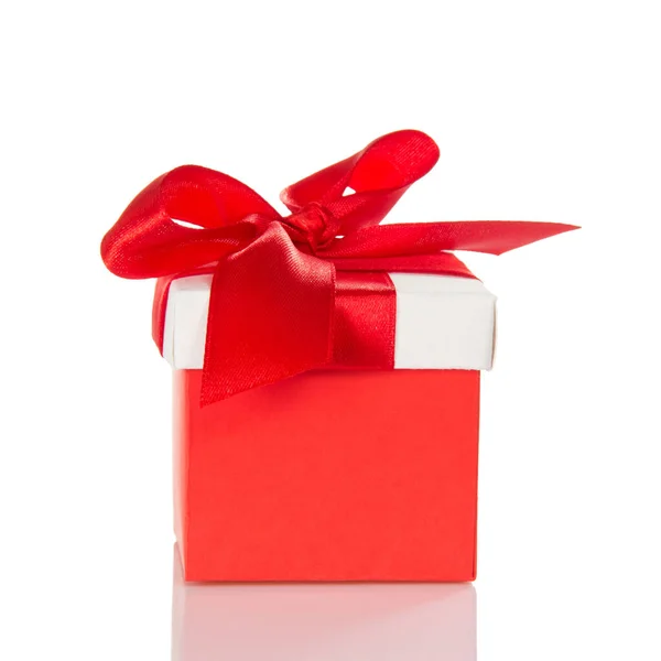 Bright Red Gift Box Bow Isolated White Background — Stock fotografie