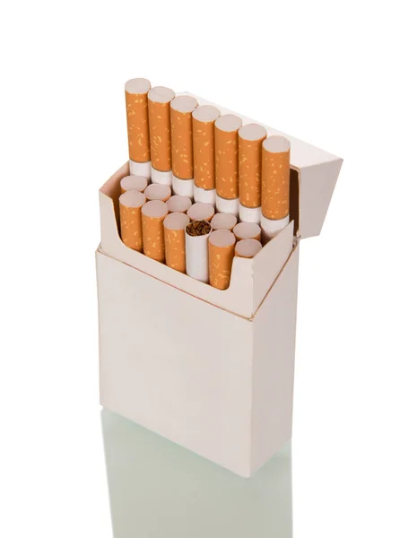 Pack Completo Cigarrillos Aislados Sobre Fondo Blanco — Foto de Stock