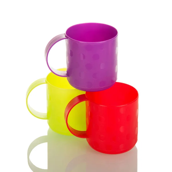 Trois Tasses Jetables Colorées Isolées Sur Fond Blanc — Photo