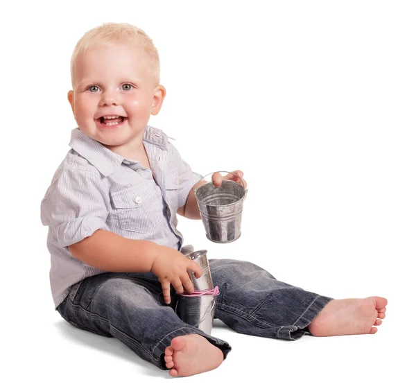 Lindo Niño Brillante Con Rayas Camisa Jeans Sentado Sosteniendo Pequeño — Foto de Stock