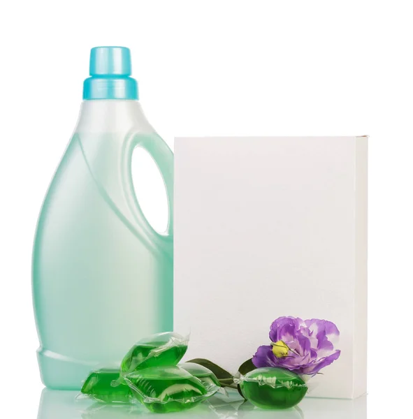 Een Verpakking Met Waspoeder Vloeibare Fles Gel Capsules Geïsoleerd Witte — Stockfoto