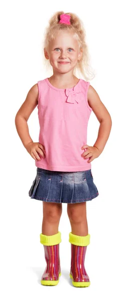 Adorabile Bambina Bionda Camicetta Rosa Gonna Blu Stivali Gomma Colorati — Foto Stock