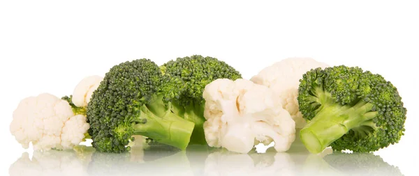Brokoli Karnabahar Izole Üzerinde Beyaz Arka Plan Kadar Yakın — Stok fotoğraf
