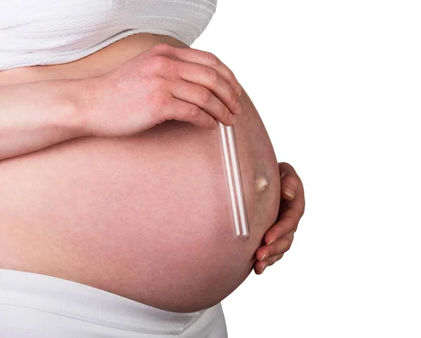 Μια Έγκυος Γυναίκα Ένα Άδειο Δοκιμαστικό Σωλήνα Στο Χέρι Απομονωμένο — Φωτογραφία Αρχείου