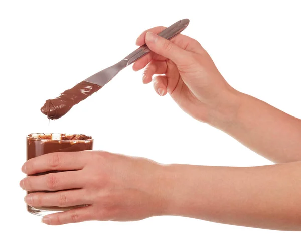 Verre Crème Chocolatée Couteau Dans Les Mains Femmes Isolées Sur — Photo